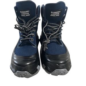 New Authentic Burberry Contrast Sole Ankle Boots